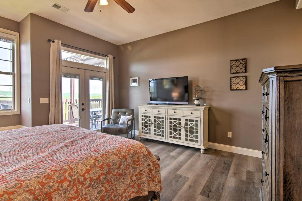 Luxe Branson Retreat With Mtn Views And Pool Access! Apartment ภายนอก รูปภาพ